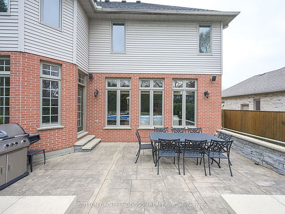 5th image of 903 Manchester Rd