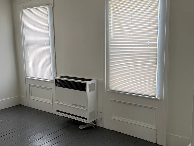 4131 W Bath Rd — Photo 5