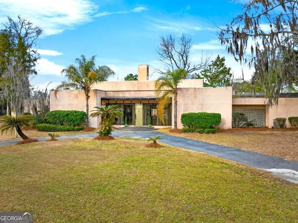 102 Stuart St, Savannah, GA 31405