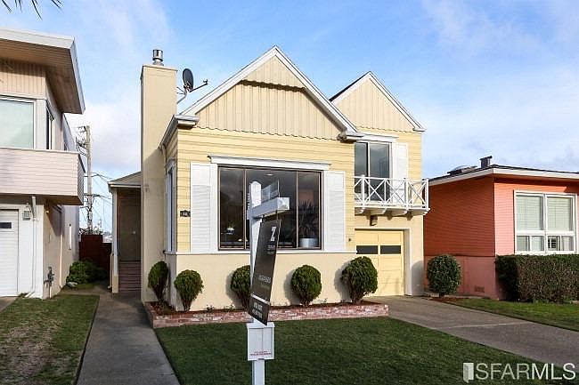 1st image of 12 Weston Dr