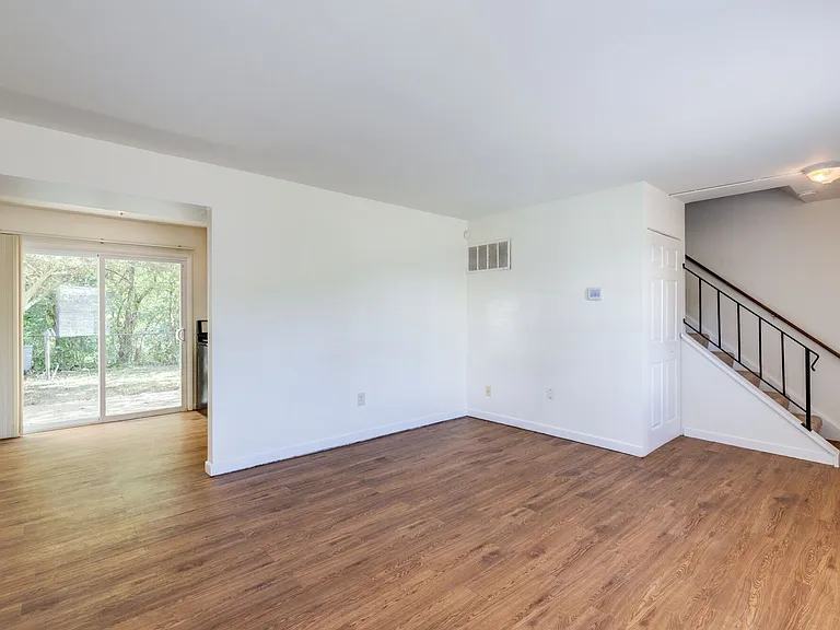 3357 Dill Ave — Photo 11