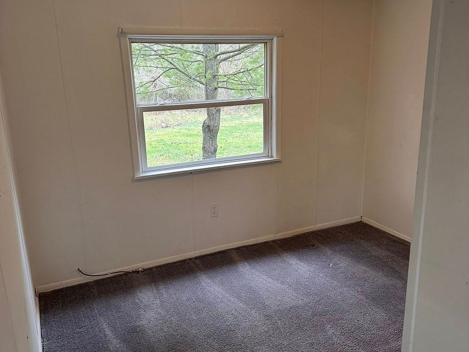 2nd image of 3514 Ridge Rd