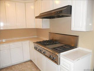 5th image of 843 E Cedar Ave