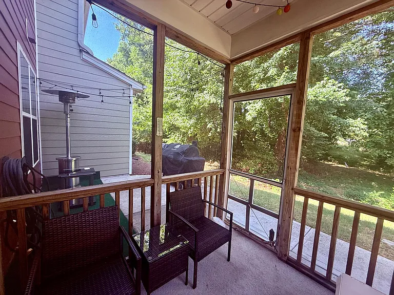 762 Treviso Ln — Photo 8