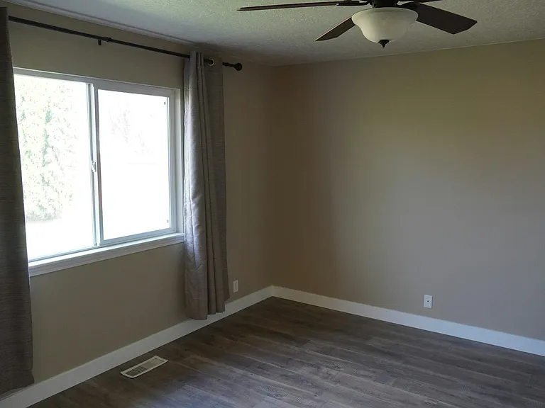 2000 E Doberman Dr #1 — Photo 26