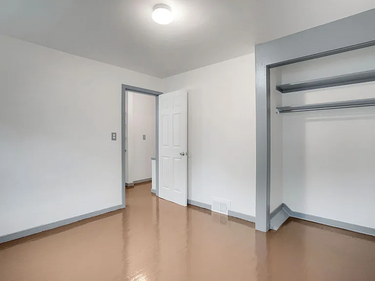 7 Decker Pl — Photo 12