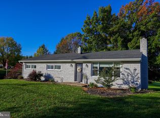 557 Chestnut Hill Rd, York, PA 17402