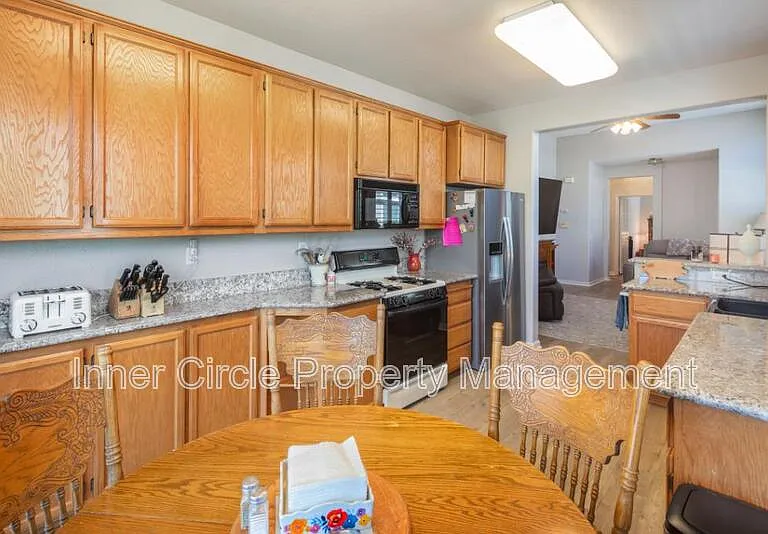 310 Upton Pyne Dr — Photo 11