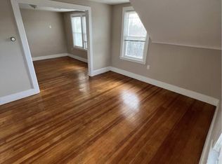 238 Pawtuxet Ave FLOOR 3, Warwick, RI 02888