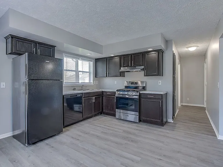 276 Franklin St — Photo 5