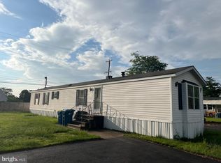 2104 Barton Dr, Morrisville, PA 19067