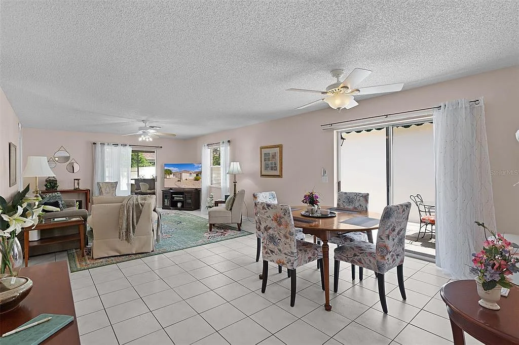 2 bed, 2.0 bath, 1214 sqft, $3,000 — Photo 3