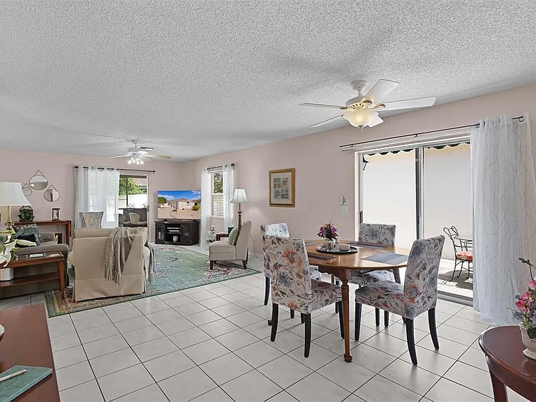 1330 Lajolla Cir — Photo 3