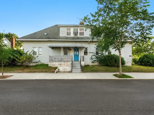 96-20 160th Avenue image 1 of 19