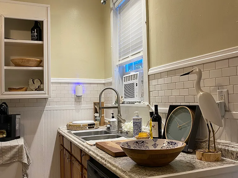 4961 Hyde Ave — Photo 8
