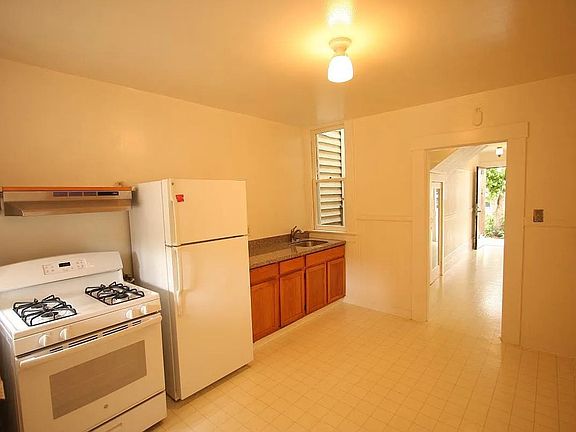 4th image of 671-673 9th Ave #73
