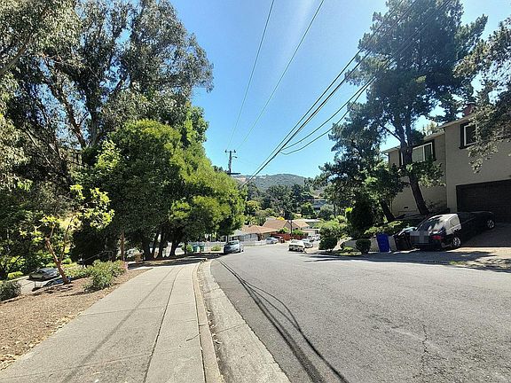 4th image of 3700 Lundholm Ave