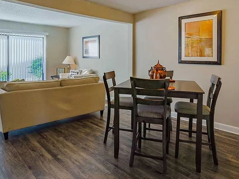Gleneagle Apartment Homes — Photo 92