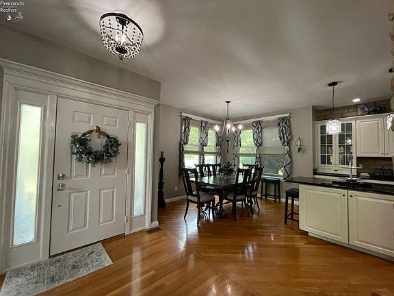 4th image of 188 Briarcrest Vlg