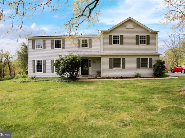 1 Rabbit Run Ln, Glenmoore, PA 19343
