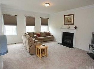 104 Owl Creek Ct, Holly Springs, NC 27540