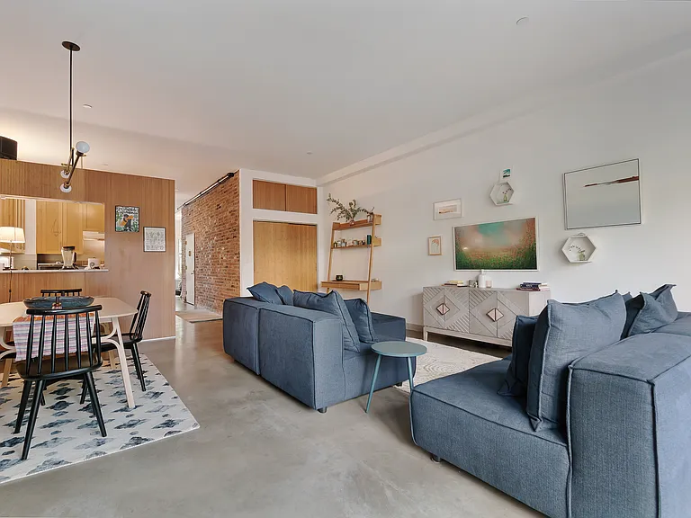 39 Carroll St #2 — Photo 15