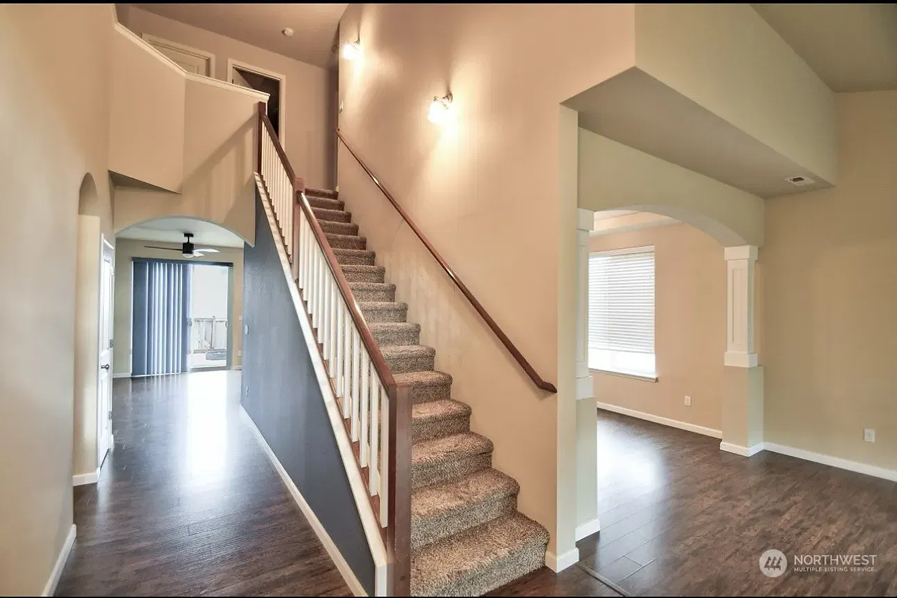 5 bed, 2606 sqft, $3,000 — Photo 4