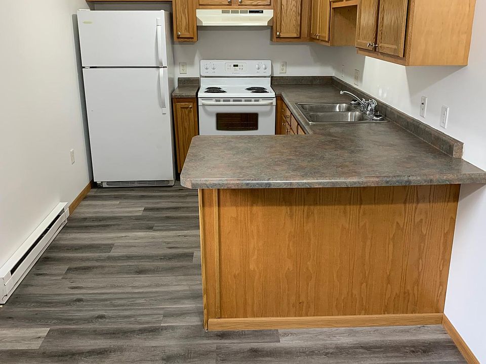1st image of 48 Meadowview Ter