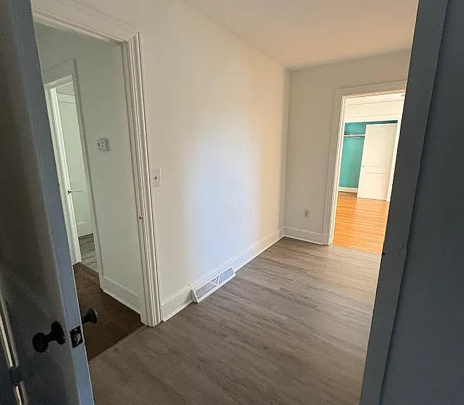 37 Holmes Dr — Photo 10
