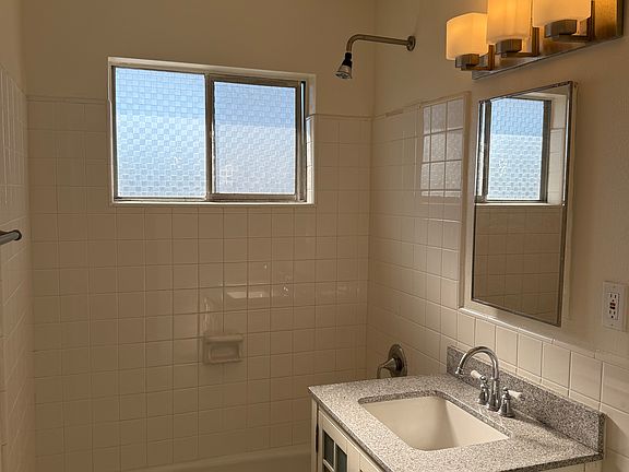 2nd image of 551 D St APT B