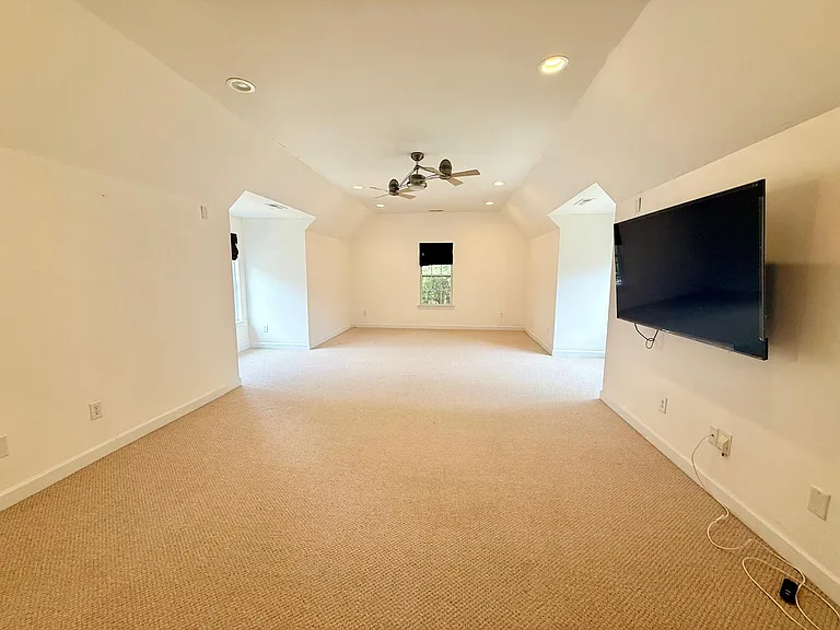 10110 Paxton Run Rd — Photo 12