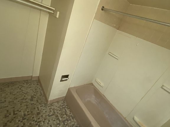 4th image of 2600 London Groveport Rd APT 134