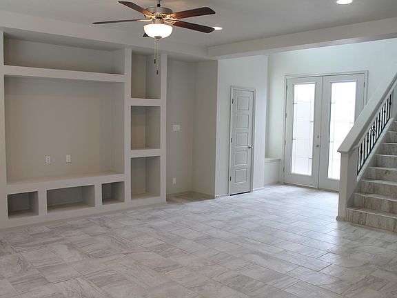5th image of 222 McDowell St