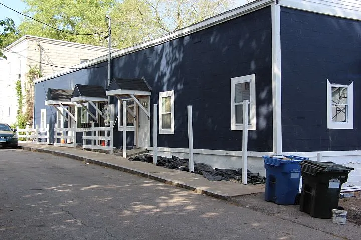 33 Lake St #C — Photo 1