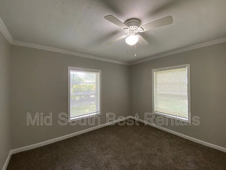 2429 Pecan Cir — Photo 6