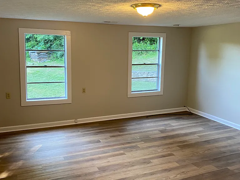 6476 Happy Valley Rd — Photo 5