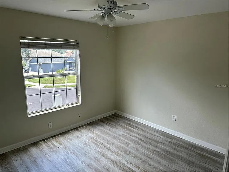 5097 SW 40th Pl — Photo 26