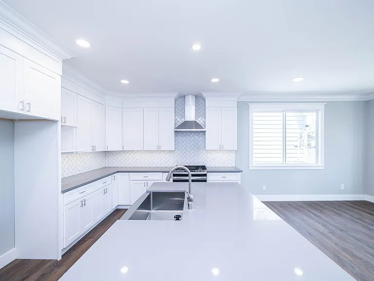 1610 E Ocean Blvd — Photo 10