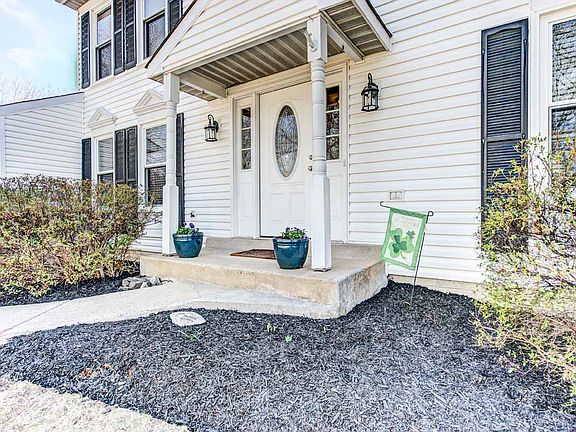 2nd image of 3325 Thorngate Dr