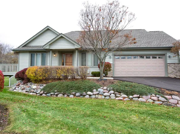 12353 W Waterford Ave #21, Greenfield, WI 53228