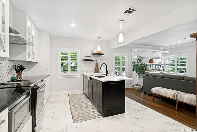 488 E Olmos Dr #3 — Photo 8