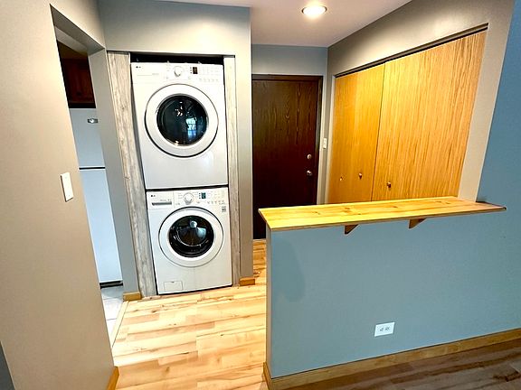 4th image of 14526 Linder Ct #Penthouse 4