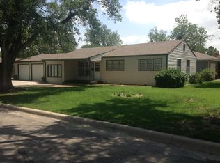 621 W 26th St S, Wichita, KS 67217