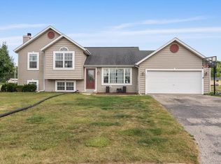 236 N Middle Rd, Belgium, WI 53004