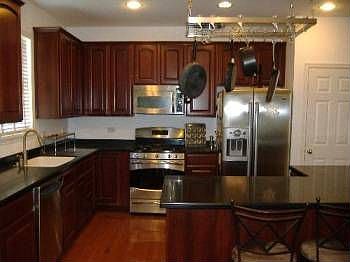 4th image of 2087 Amelia Ln