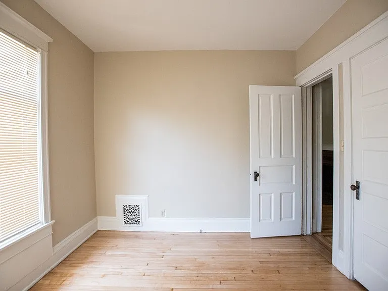 2724-2726 N Murray Duplex — Photo 35