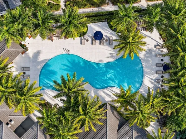 The Hamptons at Palm Beach Gardens Apartments
