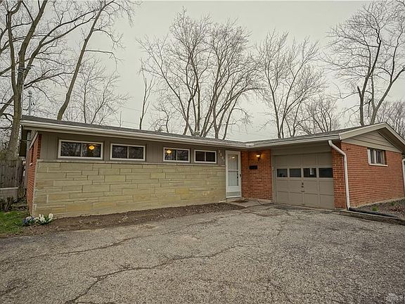 2nd image of 3301 Waltham Ave