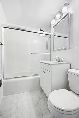 5th image of 333 E 46th St #3BB