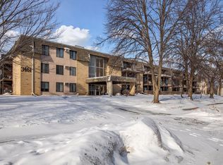 3461 Kent St APT 1116, Shoreview, MN 55126